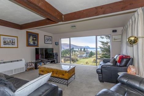 Photo of property in 6 Murray Place, Lake Tekapo, 7999