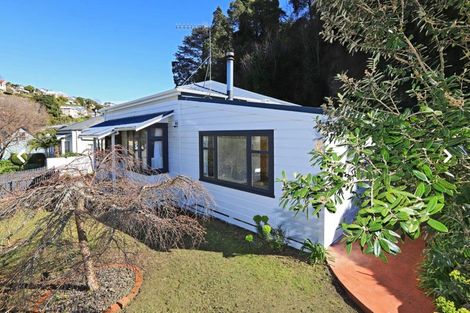 Photo of property in 10 Coote Road, Bluff Hill, Napier, 4110