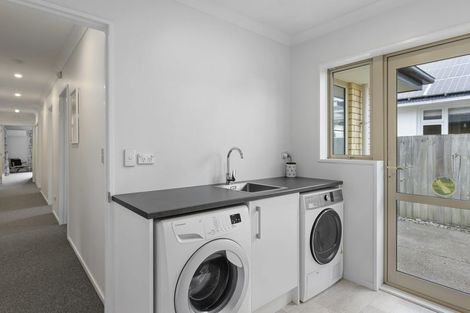 Photo of property in 450 Hills Road, Mairehau, Christchurch, 8052