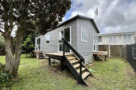 Photo of property in 22 Airdrie Road, Ranui, Auckland, 0612