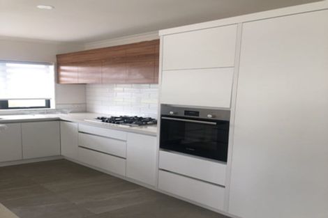 Photo of property in 10 Carthey Road, Wainui, 0932