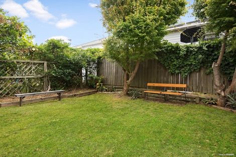 Photo of property in 3a Ascot Avenue, Henderson, Auckland, 0610