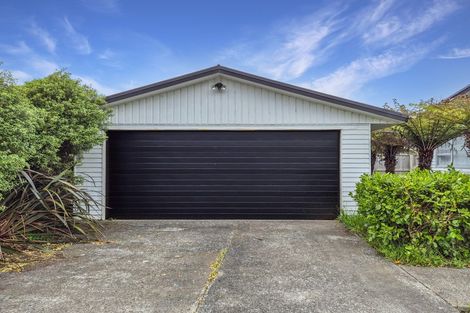 Photo of property in 32 Matthews Road, Wainuiomata, Lower Hutt, 5014
