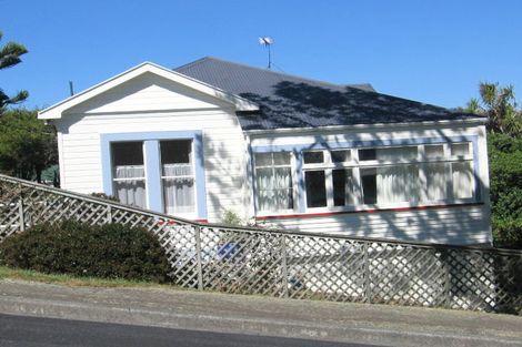 Photo of property in 30 Woburn Road, Northland, Wellington, 6012