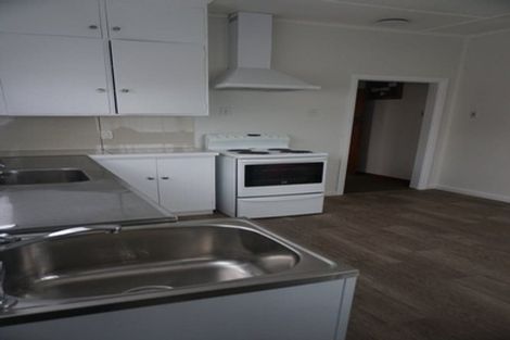 Photo of property in 28 Linton Street, Palmerston North, 4410