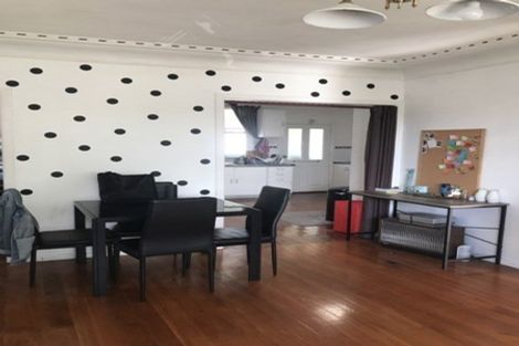 Photo of property in 12 Woodford Road, Mount Eden, Auckland, 1024