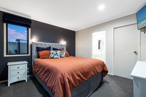 Photo of property in 23 Seabreeze Place, Papamoa Beach, Papamoa, 3118