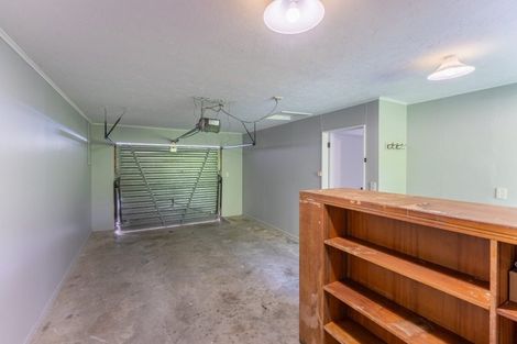 Photo of property in 61 Kakariki Grove, Waikanae, 5036