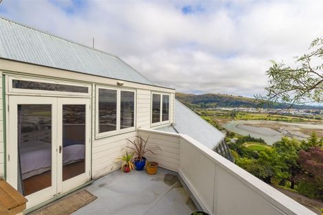 Photo of property in 2 Hobday Lane, Mount Pleasant, Christchurch, 8081