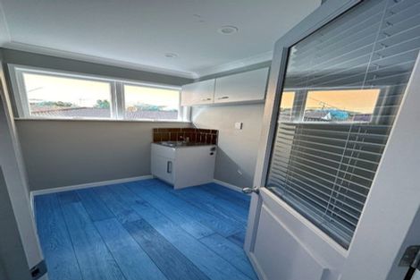 Photo of property in 16 Lavas Place, Mount Wellington, Auckland, 1060