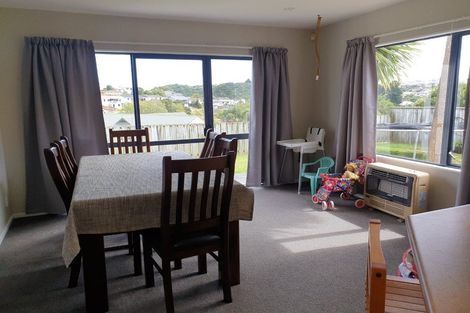 Photo of property in 74 Samwell Drive, Whitby, Porirua, 5024