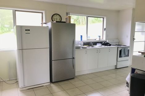 Photo of property in 62 Lavery Place, Sunnynook, Auckland, 0632