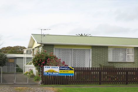 Photo of property in 60b Domett Street, Waitara, 4320