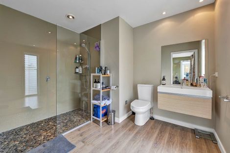 Photo of property in 50a Richmond Road, Brixton, New Plymouth, 4373