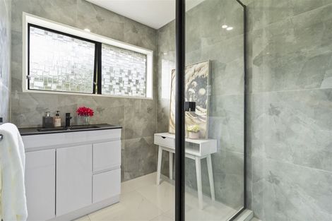 Photo of property in 1/12 Frobisher Way, Clendon Park, Auckland, 2103