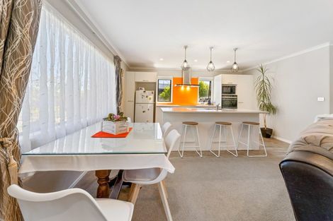 Photo of property in 7 Aqua Way, Paraparaumu, 5032