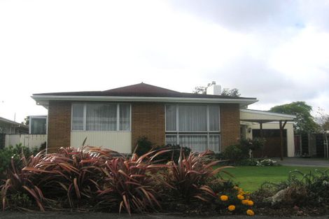 Photo of property in 15 Hollows Crescent, Takaro, Palmerston North, 4412