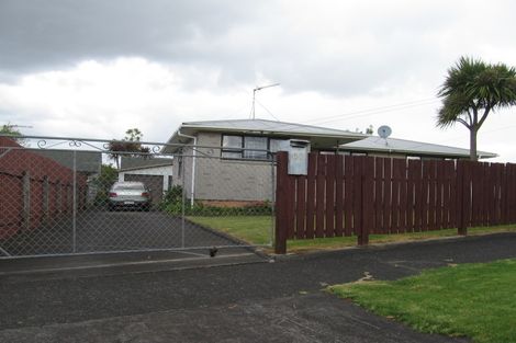 Photo of property in 52 Park Avenue, Papatoetoe, Auckland, 2025