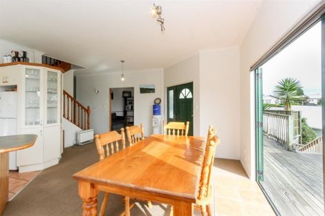 Photo of property in 1 Alberta Road, Glen Avon, New Plymouth, 4312