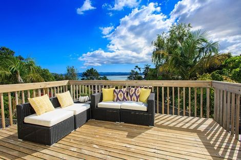 Photo of property in 8 Eucalyptus Place, Beach Haven, Auckland, 0626