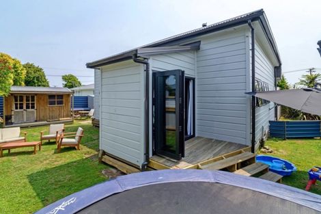 Photo of property in 16 Charles Road, Hannahs Bay, Rotorua, 3010