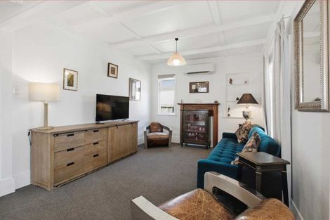Photo of property in 167 Williams Street, Cambridge, 3434