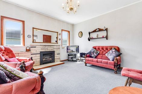 Photo of property in 36 Oxford Street, Fairfield, Hamilton, 3214