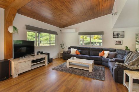 Photo of property in 49 Opoto Place, Kaukapakapa, 0873