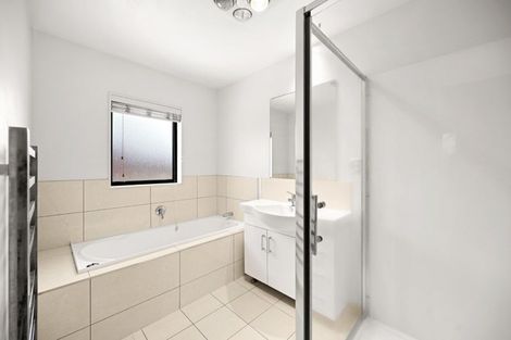 Photo of property in 12 Te Ironui Place, Huntington, Hamilton, 3210
