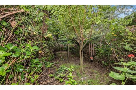 Photo of property in 27 Amundsen Grove, Stokes Valley, Lower Hutt, 5019
