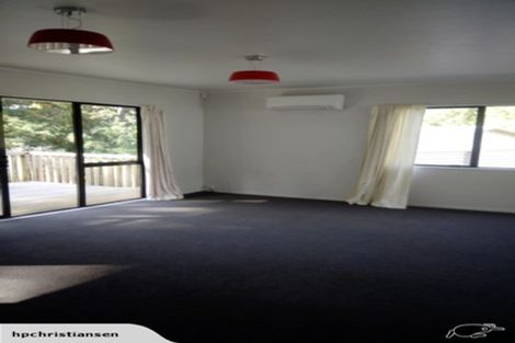 Photo of property in 1/73 Rosedale Road, Pinehill, Auckland, 0632