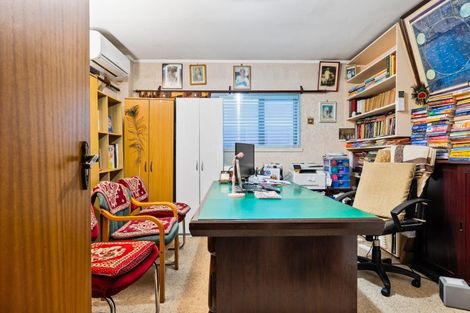 Photo of property in 17 Lane Place, Awapuni, Palmerston North, 4412