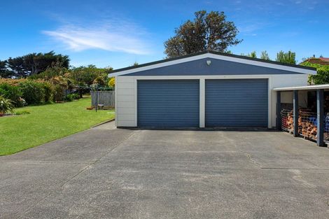Photo of property in 31 Nash Parade, Foxton Beach, Foxton, 4815