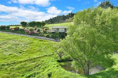 Photo of property in 220 Anderson Road, Helensville, 0875