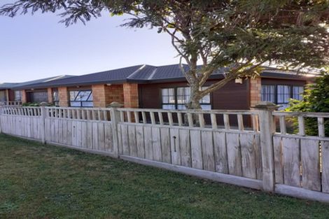 Photo of property in 29 Oxford Street, Tawa, Wellington, 5028