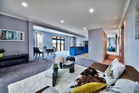 Photo of property in 11k Clearwater Cove, West Harbour, Auckland, 0618