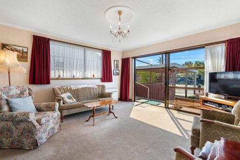 Photo of property in 16 Irvine Street, Mosgiel, 9024