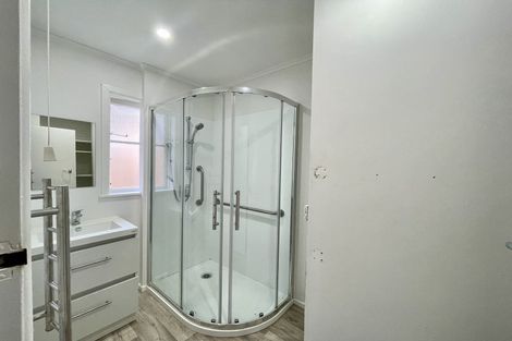 Photo of property in 3 Lavelle Road, Henderson, Auckland, 0612