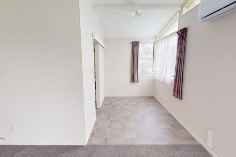 Photo of property in 16 Motuoapa Place, Kelvin Grove, Palmerston North, 4414