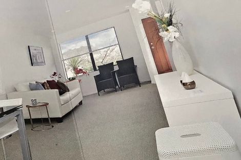 Photo of property in 72 Tiger Drive, Golflands, Auckland, 2013