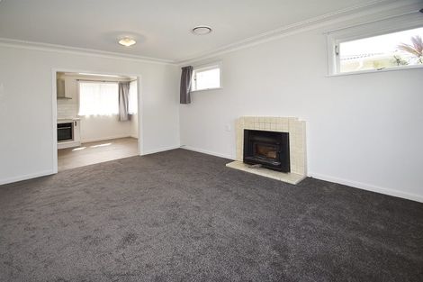 Photo of property in 4 Woodford Avenue, Henderson, Auckland, 0610