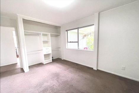 Photo of property in 19 Morriggia Place, Bayview, Auckland, 0629