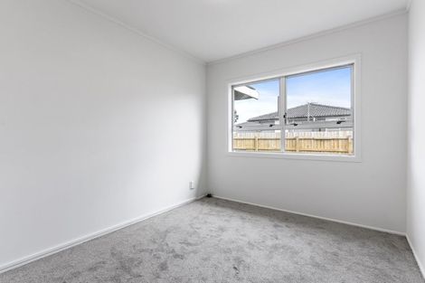 Photo of property in 32 Idlewild Avenue, Mangere, Auckland, 2022