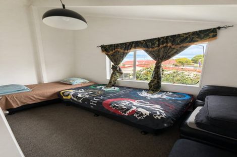 Photo of property in 32 Vimy Place, Mangere, Auckland, 2022