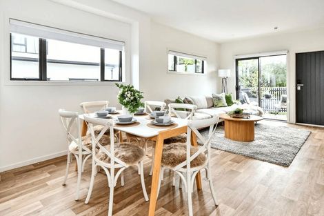 Photo of property in 2/75 Mcannalley Street, Manurewa East, Auckland, 2102