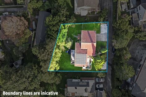 Photo of property in 142 Weatherly Road, Torbay, Auckland, 0630