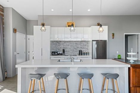 Photo of property in 76 Kenrigg Road, Kinloch, Taupo, 3377