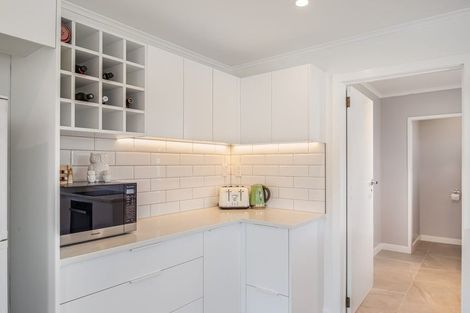 Photo of property in 4 Alice Street, Riverhead, 0820