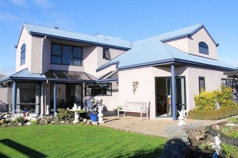 Photo of property in 55 Lowry Avenue, Redwood, Christchurch, 8051