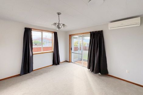 Photo of property in 53 Liverpool Street, Levin, 5510